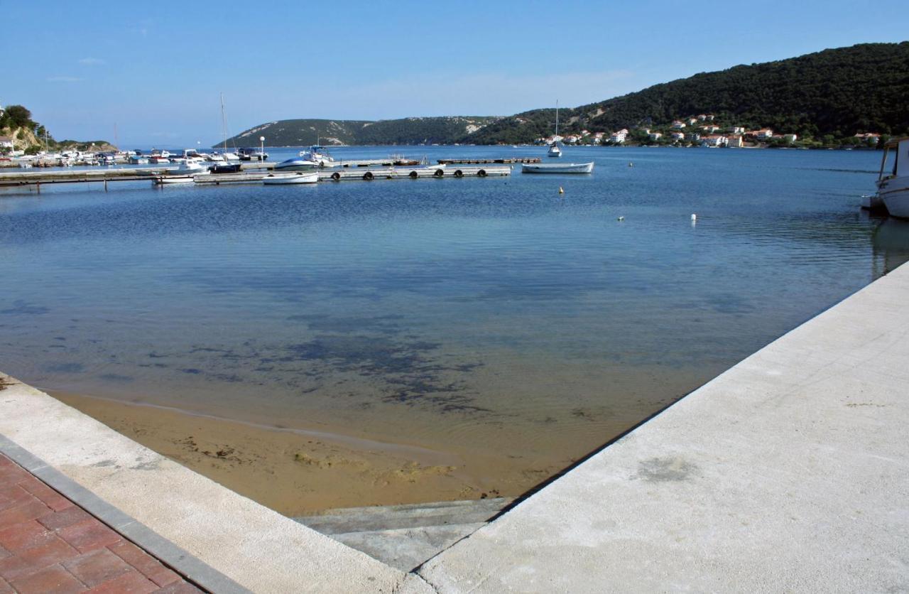 Apartments By The Sea Supetarska Draga - Donja, Rab - 11769 Buitenkant foto